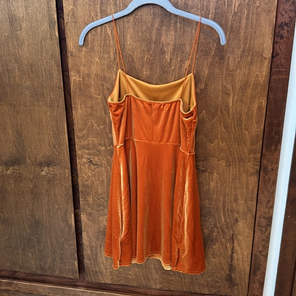 Urban Outfitters orange velvet mini slip dress - Picture 2 of 6